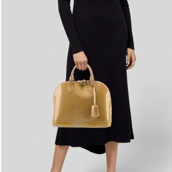 Louis Vuitton Vernis Alma Pm Monogram Doctor Bag - Picture 17 of 17